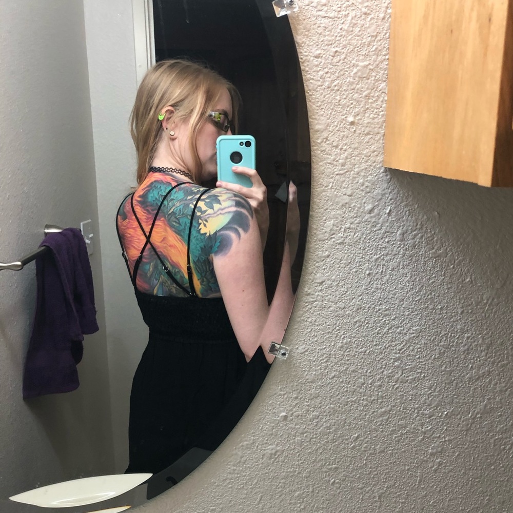 Lace top black dress - Picture 7 of 8